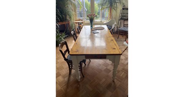 Mooie grote eikenhouten eettafel
