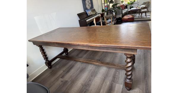 Grote eettafel 