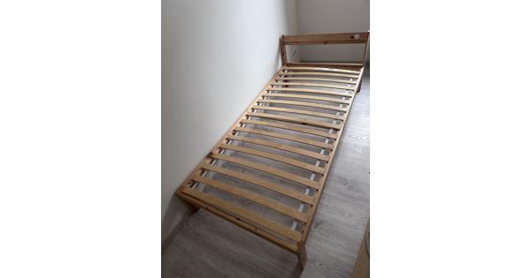 Bedframe IKEA