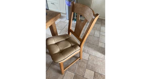 Blank eiken eethoek met 4 stoelen