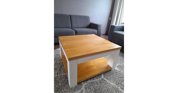 Salontafel 80x80 in gebruikte staat