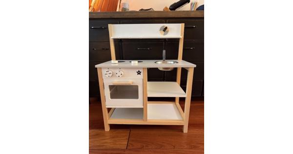 speelkeukentje in goede staat