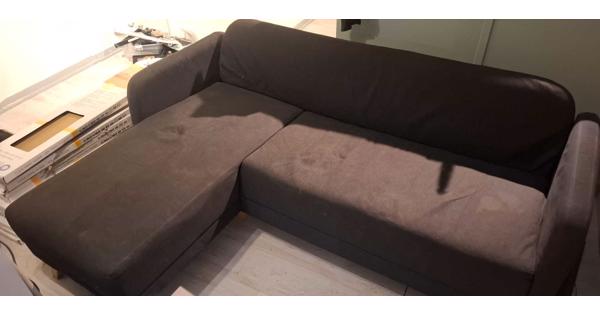 Donkergrijze bank met chaise longue 