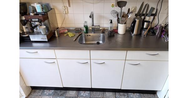 Complete bruynzeel keuken met RVS blad en spoelbak