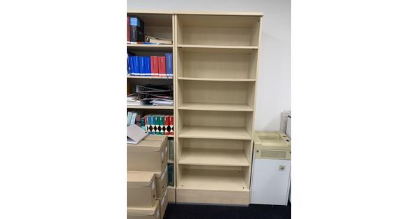 Stevige boekenkast
