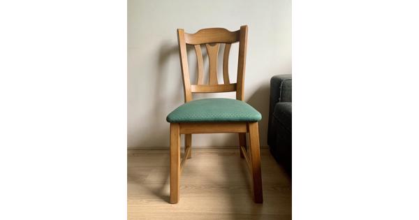 Mooie stevige stoelen