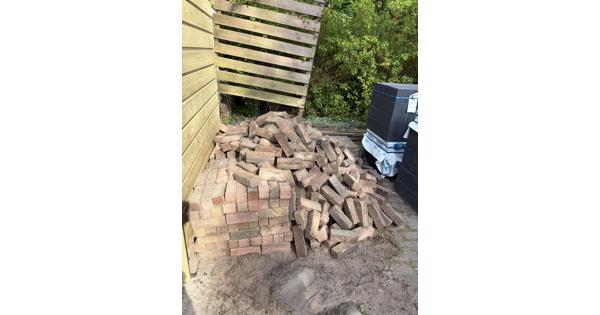 Gratis af te halen: diverse bestratingsmaterialen