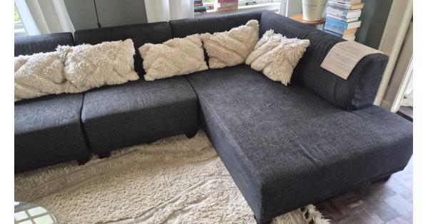 Ruime comfortabele hoekbank (elementen/ zwarte/antraciet stof)
