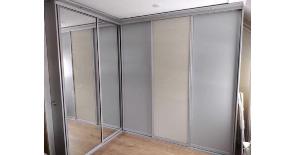 Schuifkast met spotjes 