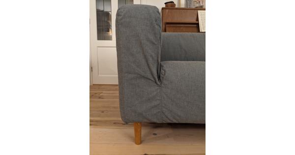 Klippan bank met pootjes van pretty pegs