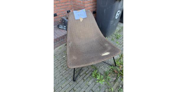 Chillstoel! Heeft lakschade maar verder nog perfect