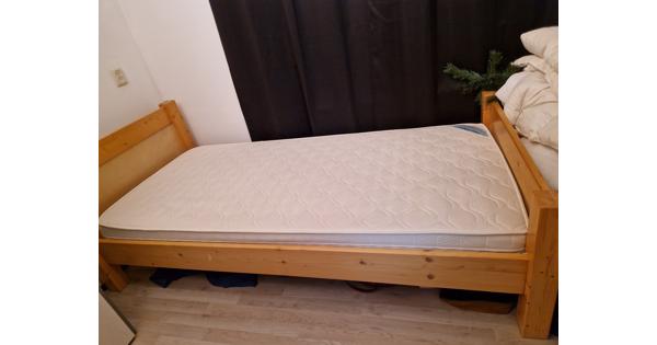 1 Persoonsbed met matras