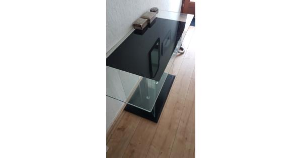 Sidetable van glas
