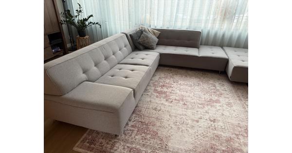 Lichtgrijze hoekbank