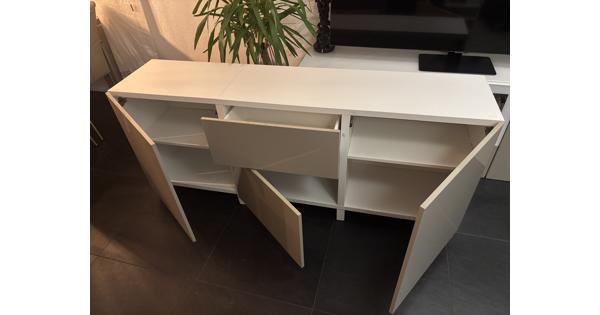 Mooi dressoir (180x41x75cm)