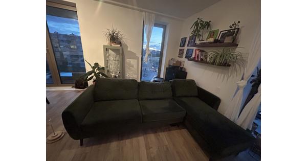Mooie groene hoekbank voor een klusser! 