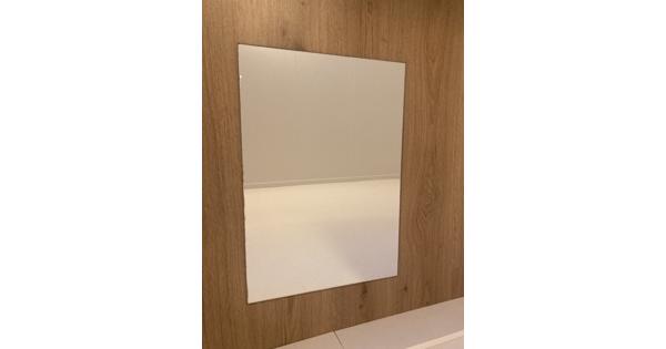 Gebruikte spiegel 40x57cm