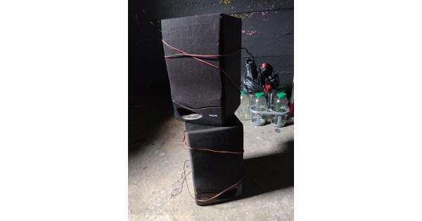 2x luidsprekers / speakers