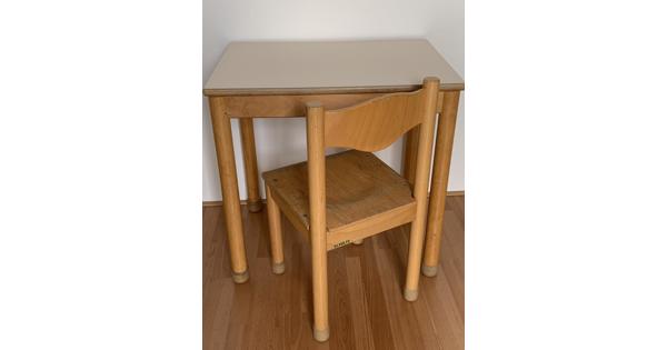 Tafel en stoeltje 