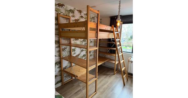 Lundia hoogslaper moet zsm weg!