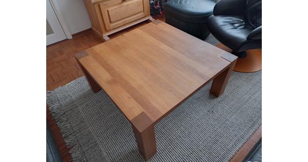 Mooie salontafel eiken  100x100 cm gratis