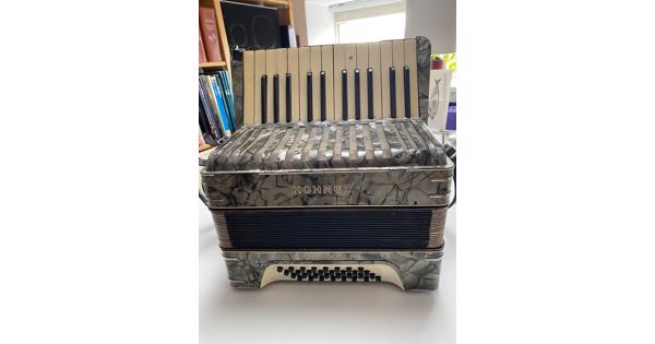 Accordeon Höhner 32 bas