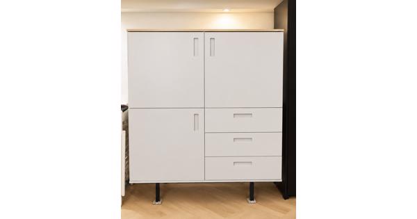 Hoog dressoir kast - 135x45x160 cm