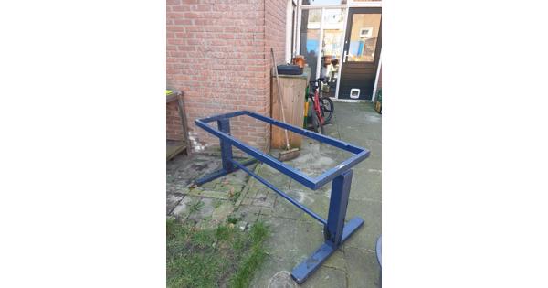 Tafel onderstel metaal