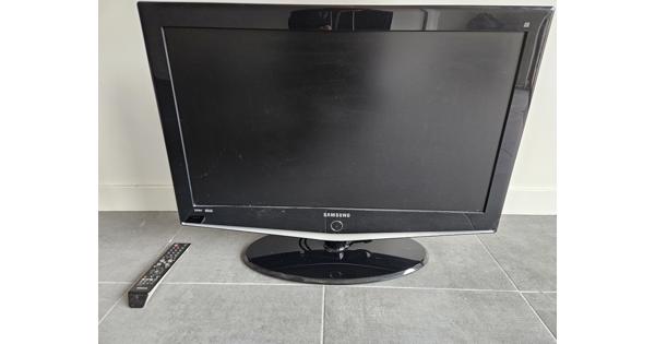 Samsung LE32R76B tv met afstandsbediening