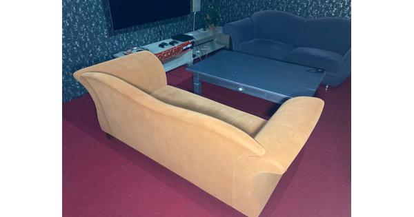 Bankstel 2 zits en 2,5 zits, zit heerlijk.