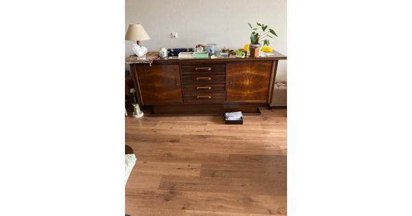 Mooi oud dressoir, 2 meter bij 50. Hoogte 85