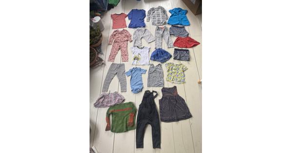 Diverse kinderkleding maat 104-110