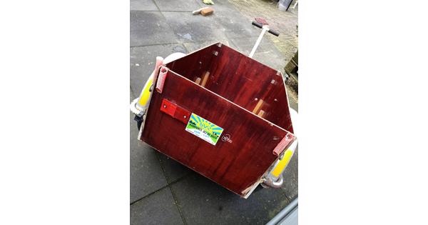 Fietskarretje met zadelbevestiging