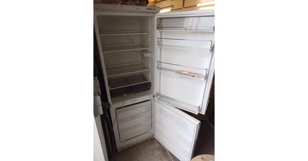Koelkast met vriezer gedeelte 