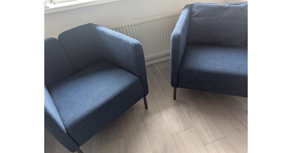 Twee stoelen