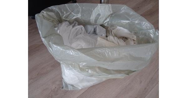 Gratis af te halen; Kinderledikant 60 x 120 + matras etc.