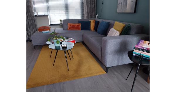 Hoekbank 2.60x1.80 + hocker 90x65.