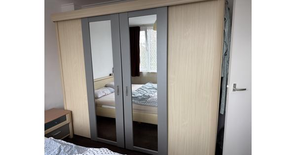 4 schuif deur kleiding kast 