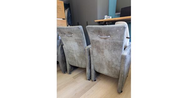 Eetkamerstoelen met wieltjes 4 stuks 