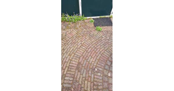 Gebruikte waaltjes tuin