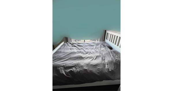 Hemnes bed Ikea 160x200 inclusief bedbodems
