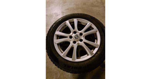 Volvo velgen met winterbanden