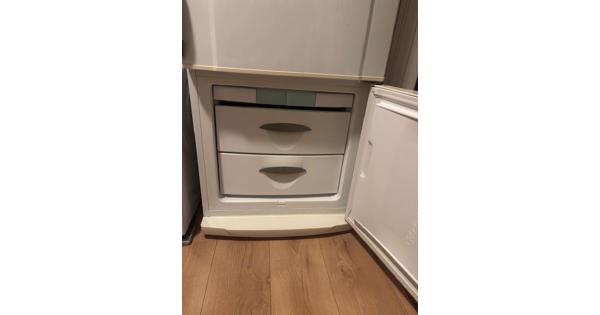 Koel- vriescombinatie / koelkast en vriezer