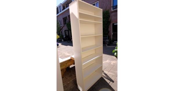 Witte Billy boekenkast incl. planken