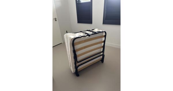 Opklapbed/logeerbed