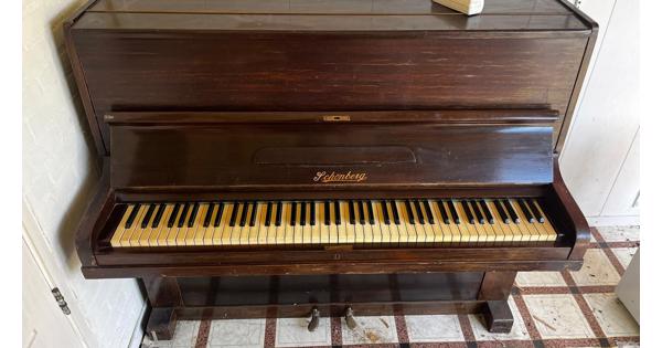 Complete piano