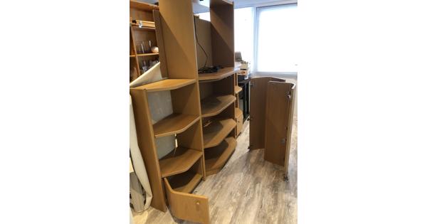 Hulsta kast in goede staat