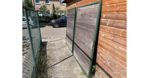 Tuinpoort, 2 delen