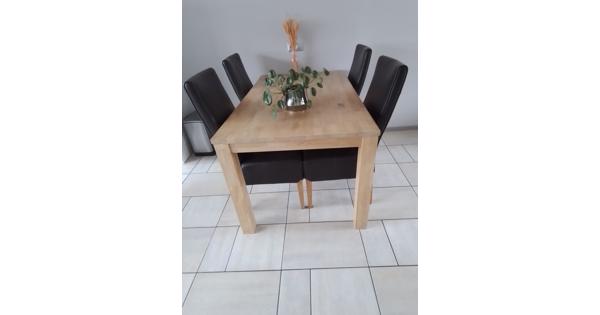 Mooie eettafel + stoelen