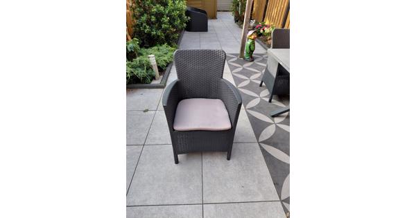 TUINSTOELEN voor zonliefhebbers